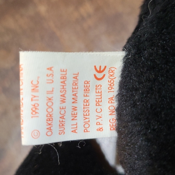 ty Beanie Baby - Waves the Whale with Label Errors - 1996 - Picture 11 of 11